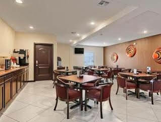 Travelodge Pharr McAllen Bagian luar foto